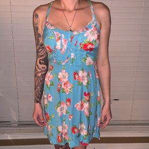 Hollister dress size small